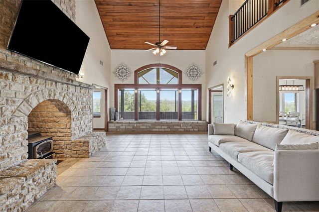 813 Remuda Drive, Fort Worth, TX 76108