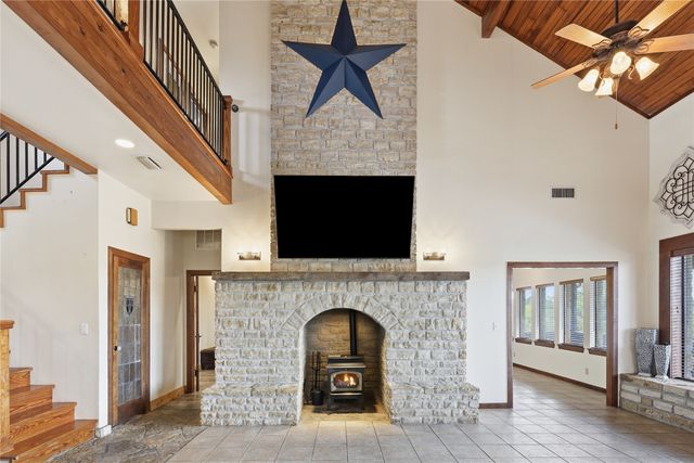 813 Remuda Drive, Fort Worth, TX 76108