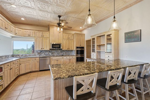 813 Remuda Drive, Fort Worth, TX 76108