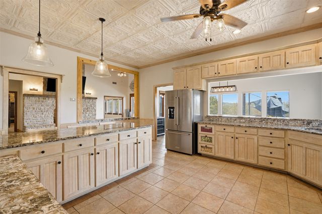 813 Remuda Drive, Fort Worth, TX 76108