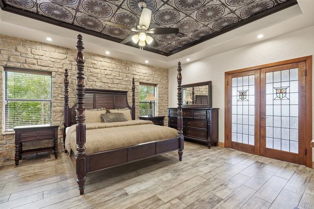813 Remuda Drive, Fort Worth, TX 76108