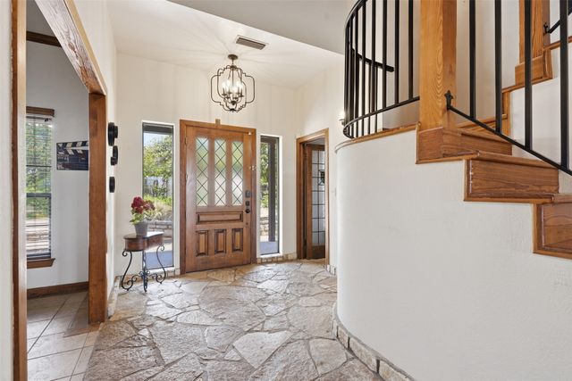 813 Remuda Drive, Fort Worth, TX 76108
