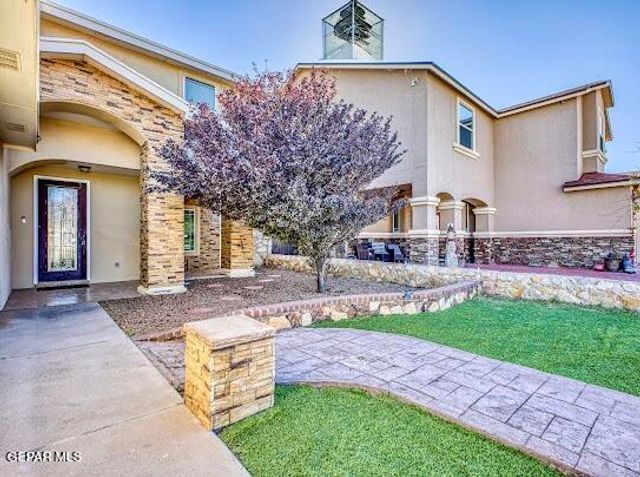 5532 Manuel Moreno Drive, El Paso, TX 79934