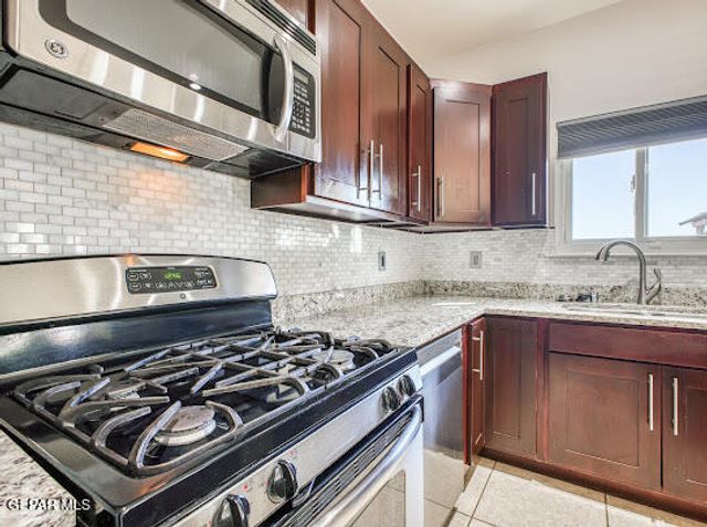 5532 Manuel Moreno Drive, El Paso, TX 79934