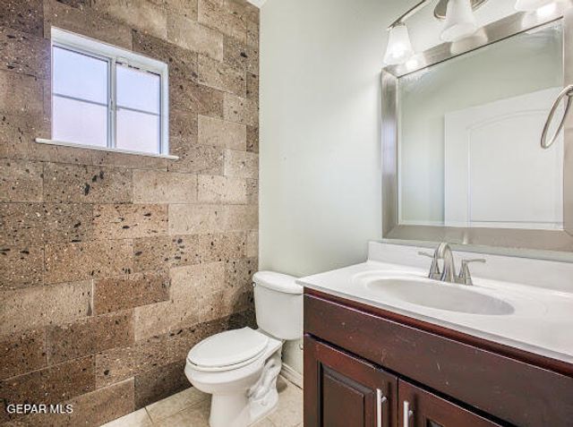 5532 Manuel Moreno Drive, El Paso, TX 79934