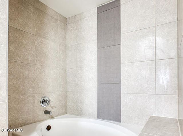 5532 Manuel Moreno Drive, El Paso, TX 79934