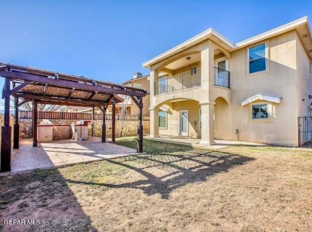 5532 Manuel Moreno Drive, El Paso, TX 79934