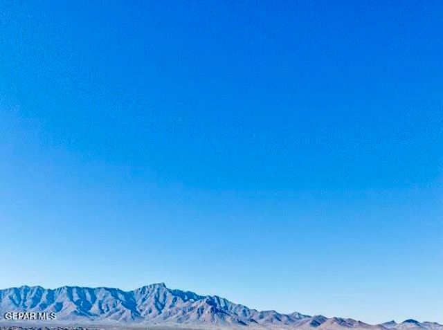 5532 Manuel Moreno Drive, El Paso, TX 79934