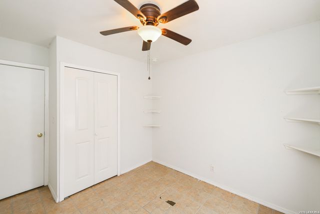 8207 GLEN FOX, San Antonio, TX 78239