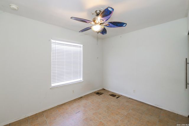 8207 GLEN FOX, San Antonio, TX 78239