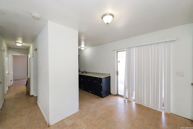 8207 GLEN FOX, San Antonio, TX 78239