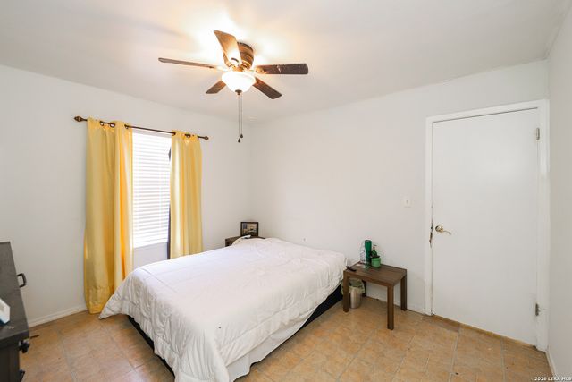 8207 GLEN FOX, San Antonio, TX 78239