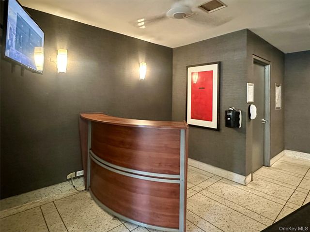 37-31 73rd Street Street 7U, Jackson Heights, NY 11372