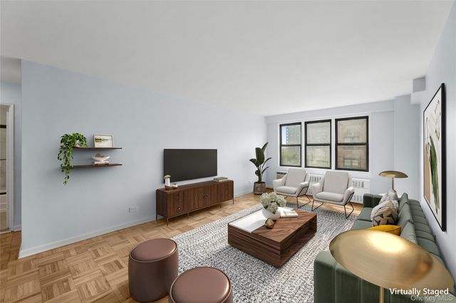 37-31 73rd Street Street 7U, Jackson Heights, NY 11372