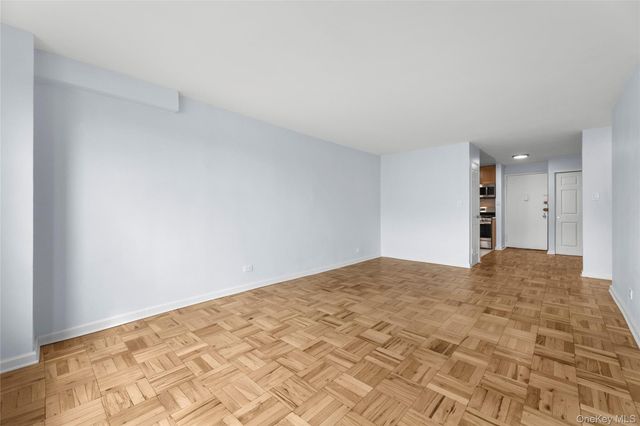 37-31 73rd Street Street 7U, Jackson Heights, NY 11372