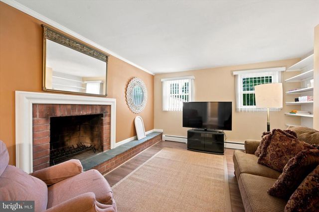 1264 ESTATE DR, West Chester, PA 19380