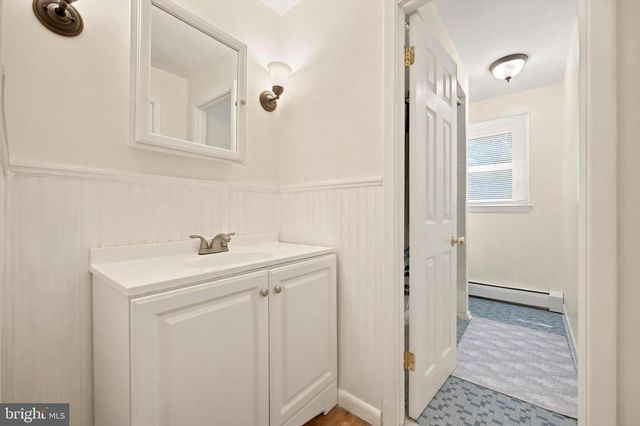 1264 ESTATE DR, West Chester, PA 19380