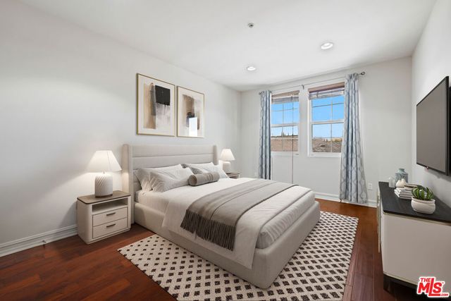 14242 Burbank Boulevard 103, Sherman Oaks, CA 91401