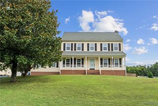 7162 Plum Grove Ct, Mechanicsville, VA 23111