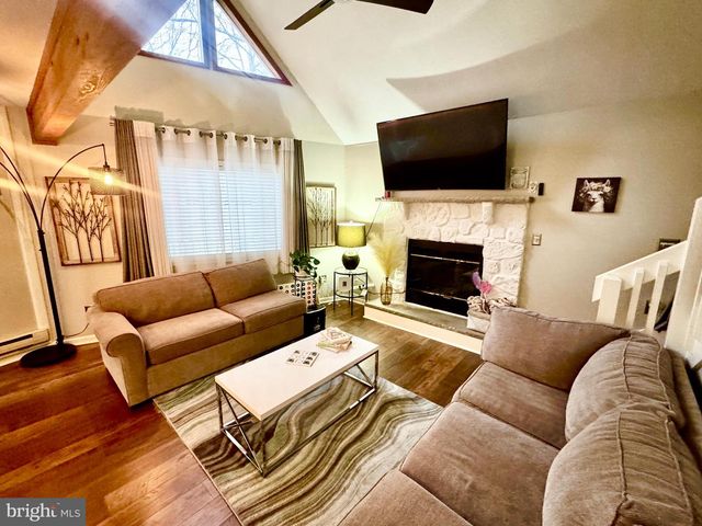 65 BYRON LN, Albrightsville, PA 18210