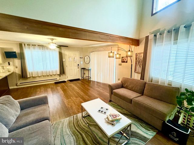 65 BYRON LN, Albrightsville, PA 18210