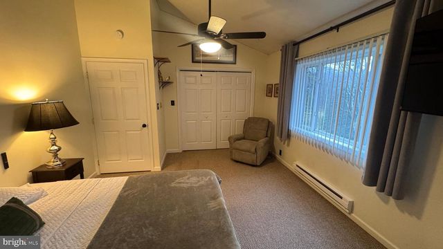 65 BYRON LN, Albrightsville, PA 18210