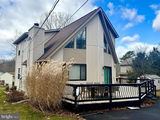 65 BYRON LN, Albrightsville, PA 18210