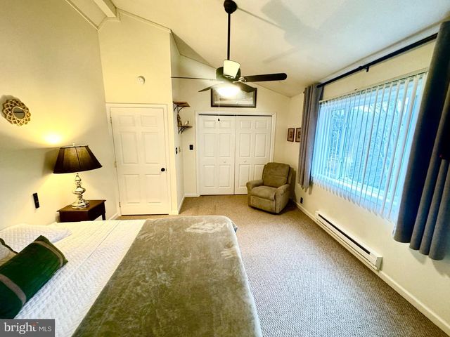 65 BYRON LN, Albrightsville, PA 18210