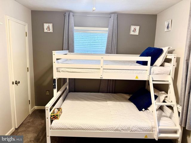 65 BYRON LN, Albrightsville, PA 18210