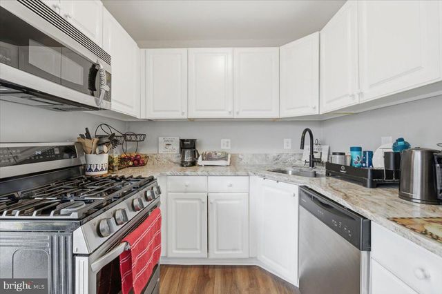 13260 POENER PL, Herndon, VA 20170