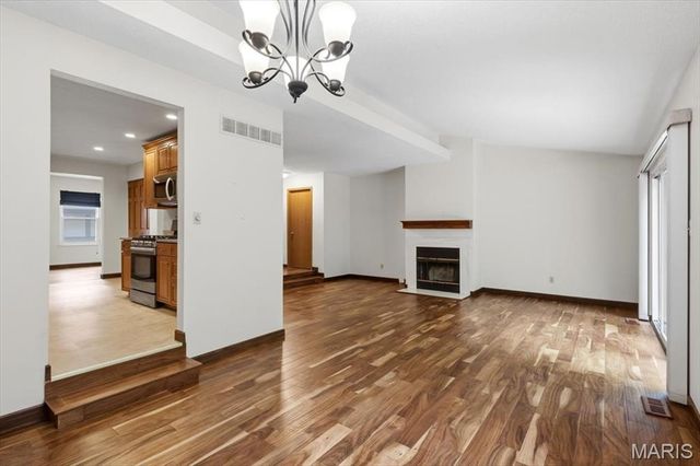 13112 Royal Pines Drive, Maryland Heights, MO 63146