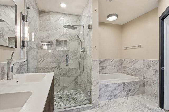 222 12th Street NE 1404, Atlanta, GA 30309