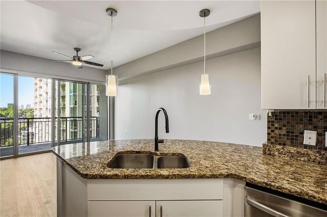 222 12th Street NE 1404, Atlanta, GA 30309