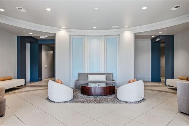 222 12th Street NE 1404, Atlanta, GA 30309