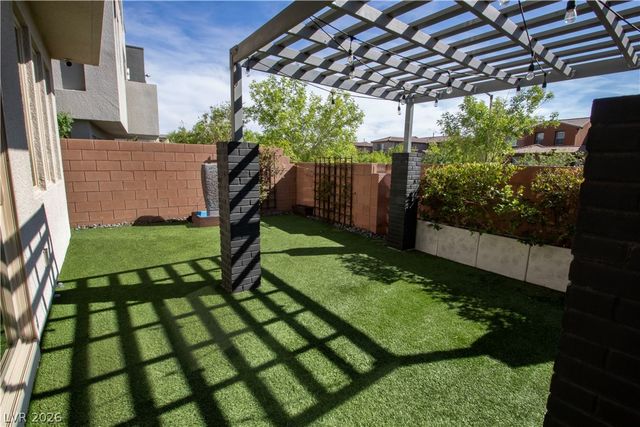 11331 Gravitation Drive, Las Vegas, NV 89135