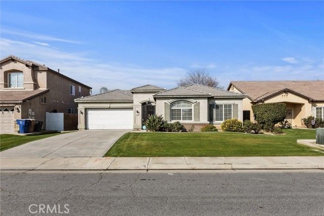 5023 Villa Bella, Bakersfield, CA 93311