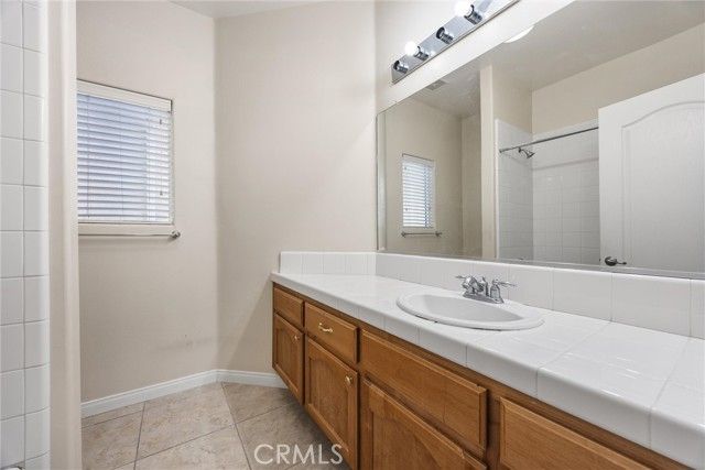 5023 Villa Bella, Bakersfield, CA 93311