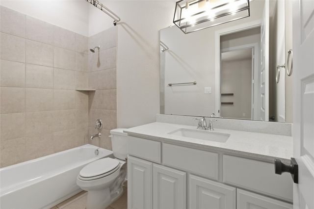 633 Ashbrook Ridge Lane, Pinehurst, TX 77362