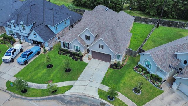 633 Ashbrook Ridge Lane, Pinehurst, TX 77362
