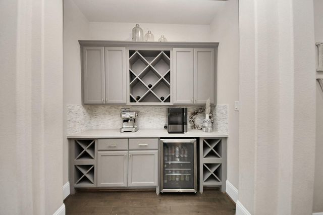 633 Ashbrook Ridge Lane, Pinehurst, TX 77362