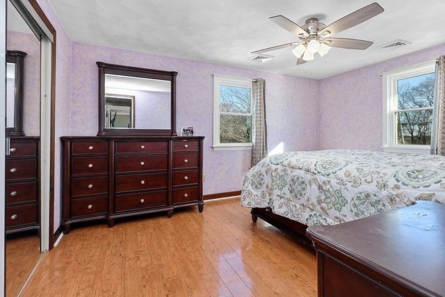 8 Bandy Ln, Milford, MA 01757