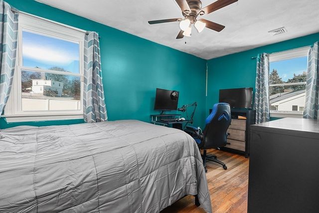 8 Bandy Ln, Milford, MA 01757