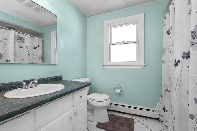 8 Bandy Ln, Milford, MA 01757