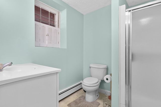 8 Bandy Ln, Milford, MA 01757