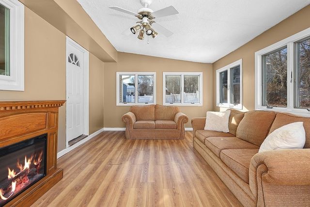 8 Bandy Ln, Milford, MA 01757