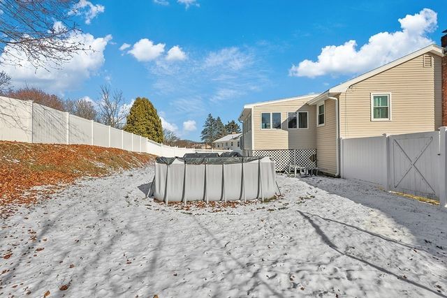 8 Bandy Ln, Milford, MA 01757