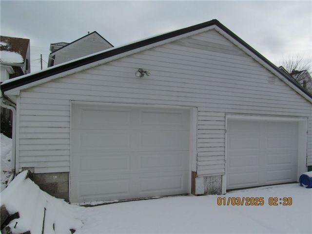 1644 Broad Street, South Greensburg Boro, PA 15601