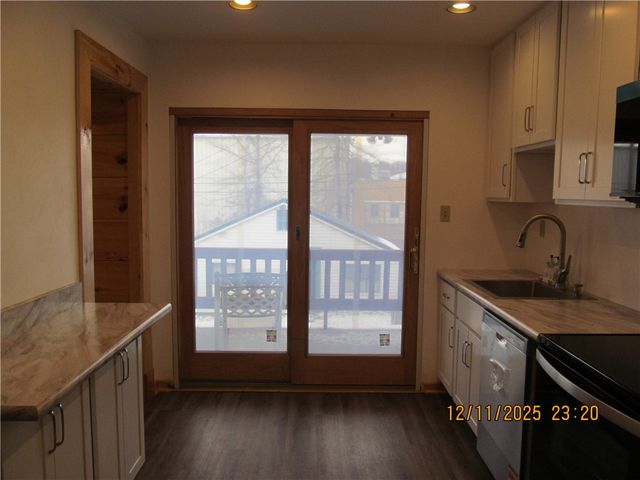 1644 Broad Street, South Greensburg Boro, PA 15601