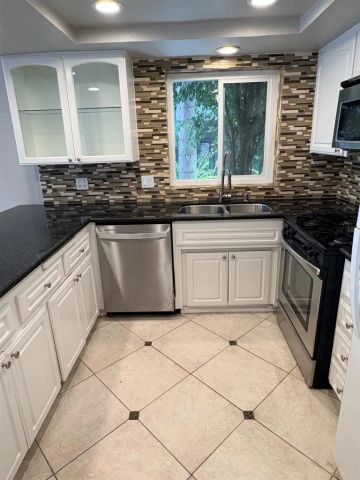 4603 Cove Drive A, Carlsbad, CA 92008
