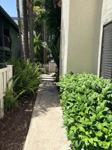 4603 Cove Drive A, Carlsbad, CA 92008